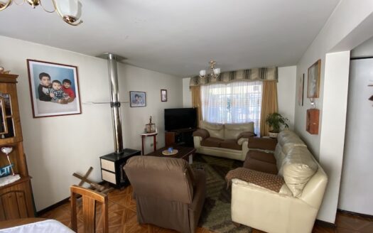 Bella casa en Parque Las Amapolas